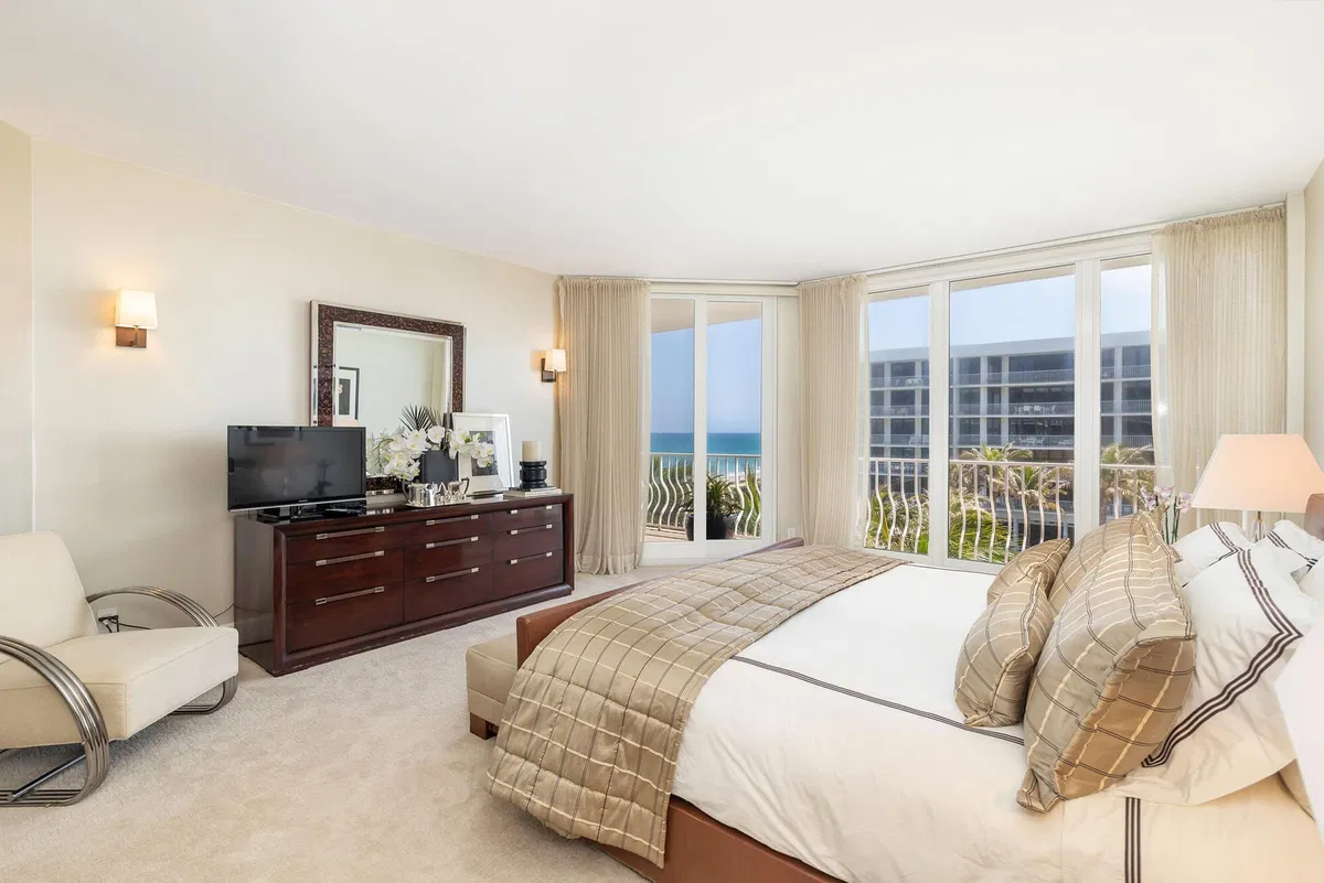 Sloan's Curve Palm Beach Unit 308n photo 19