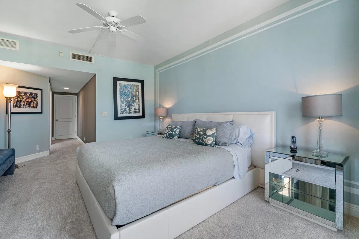 Sloan's Curve Palm Beach Unit 208n photo 19