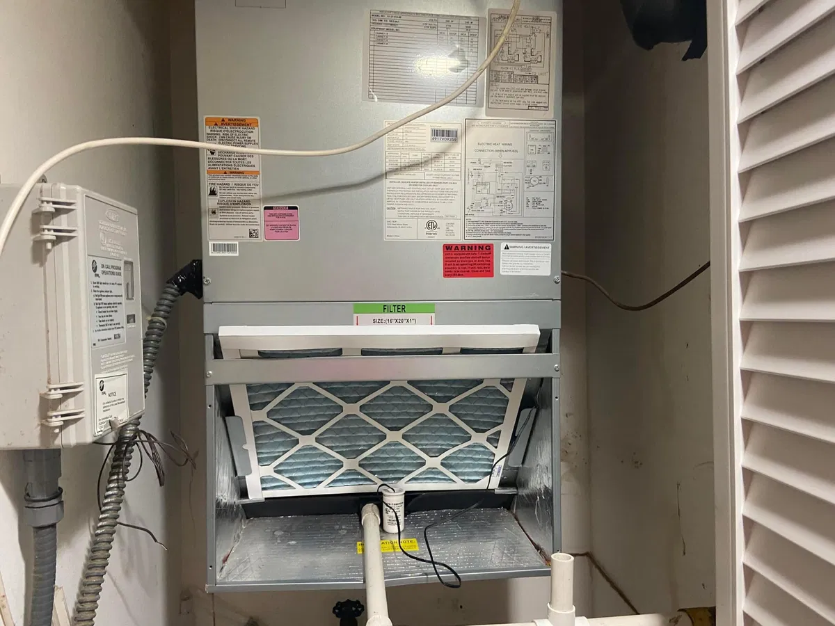 Unit 206 photo 7