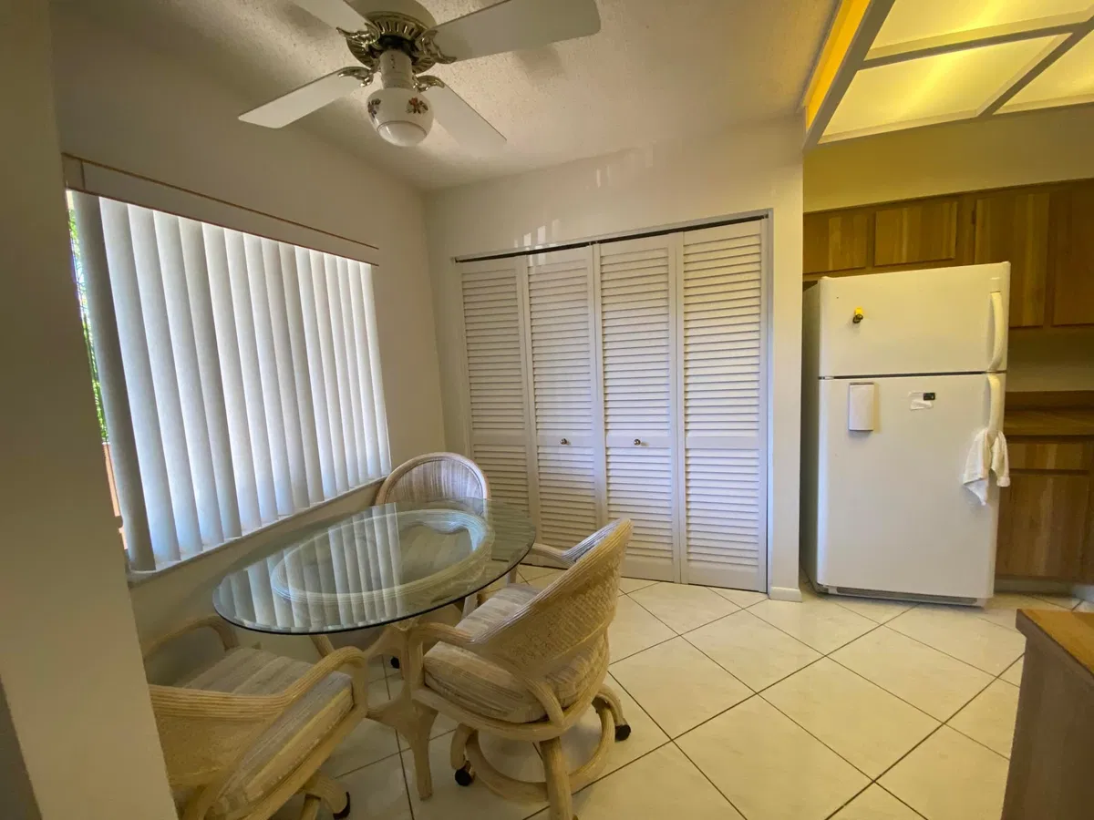 Unit 206 photo 16