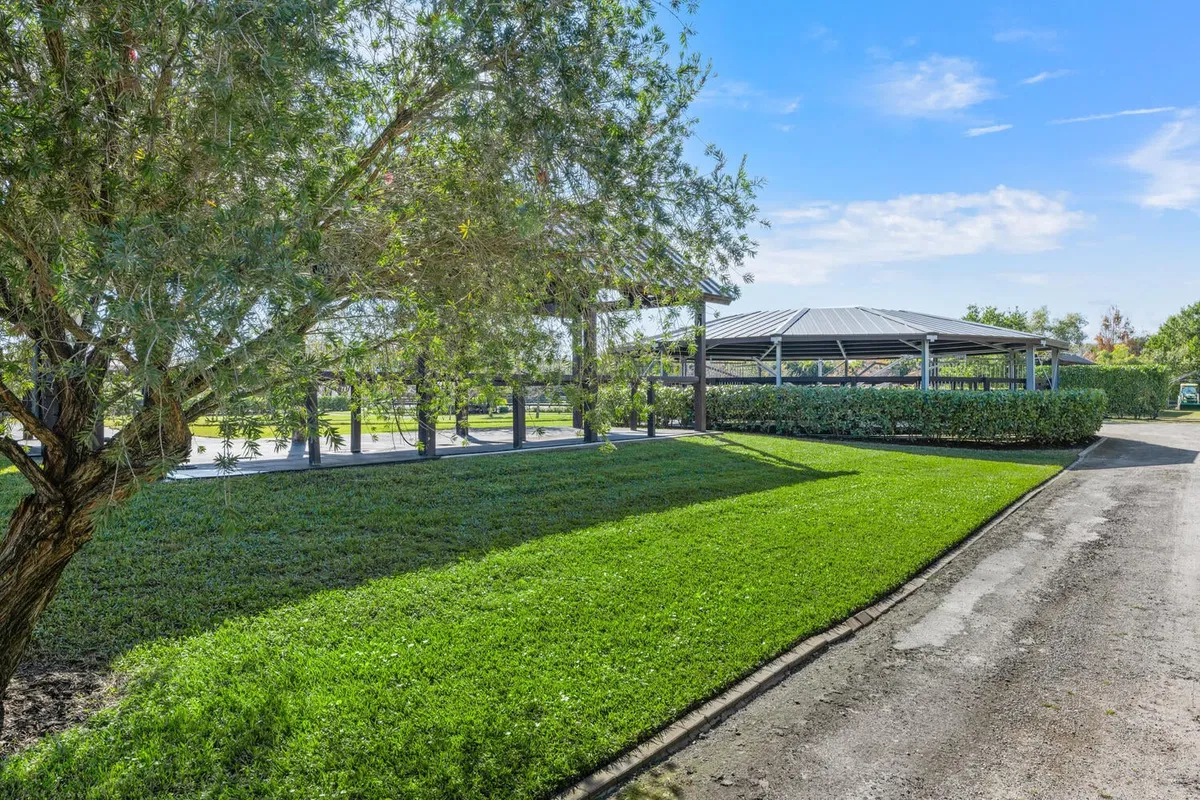 Palm Beach Point Residence photo 52