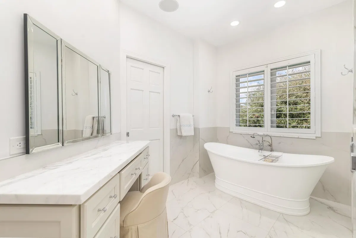 Residence photo 25