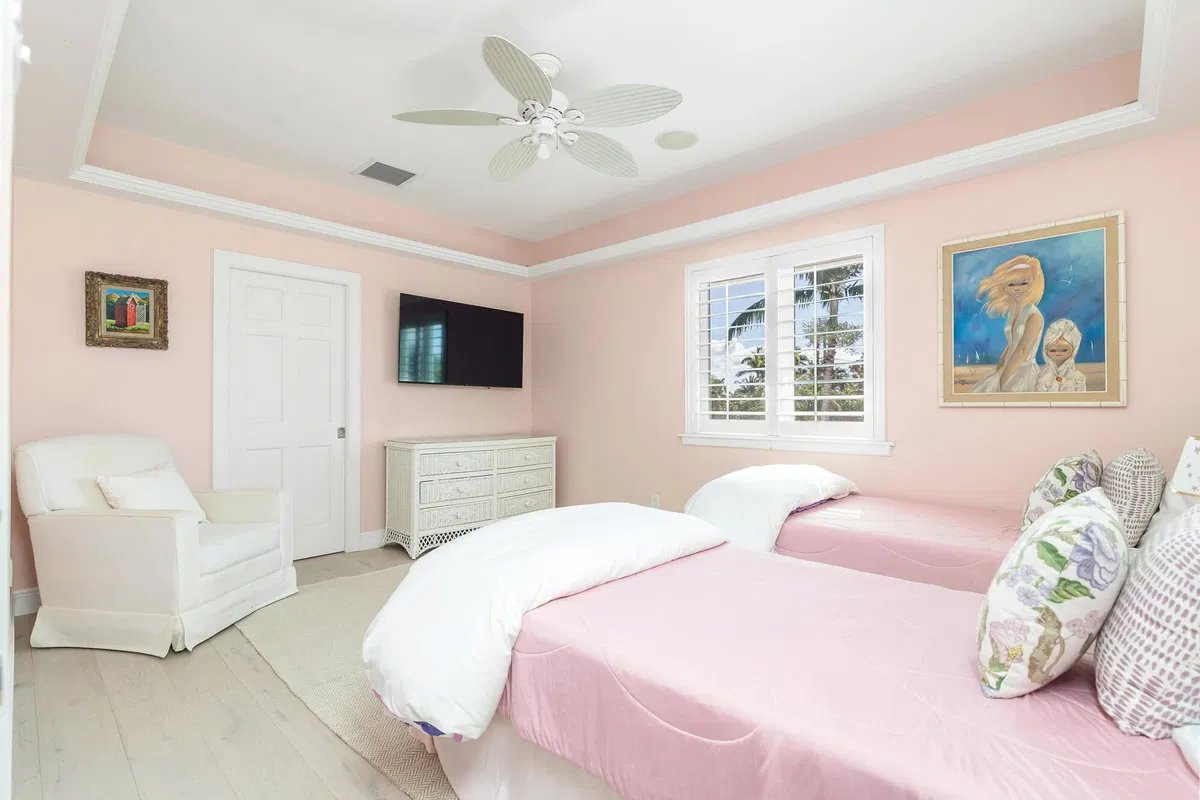 Residence photo 28