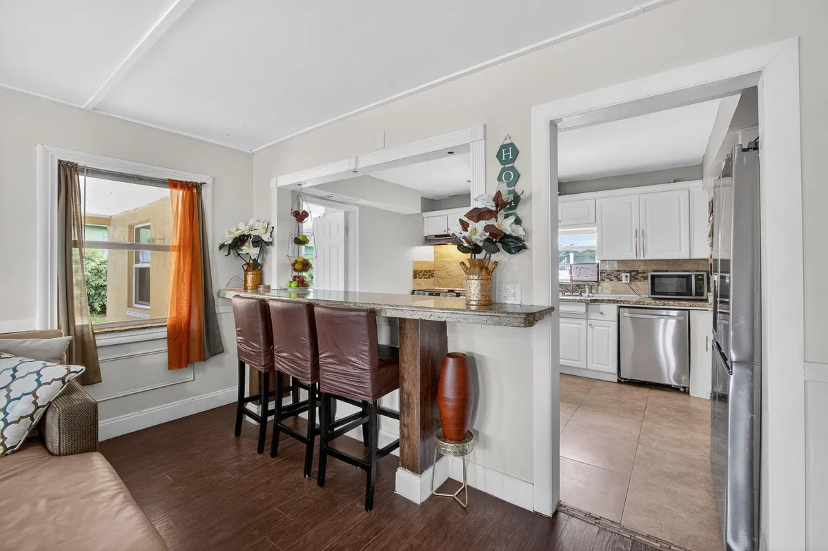  Residence photo 10