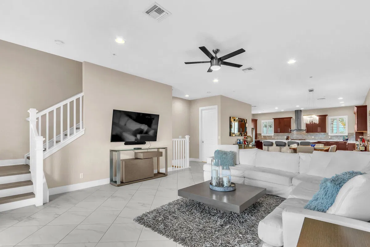 Alton Homes Palm Beach Gardens Residence