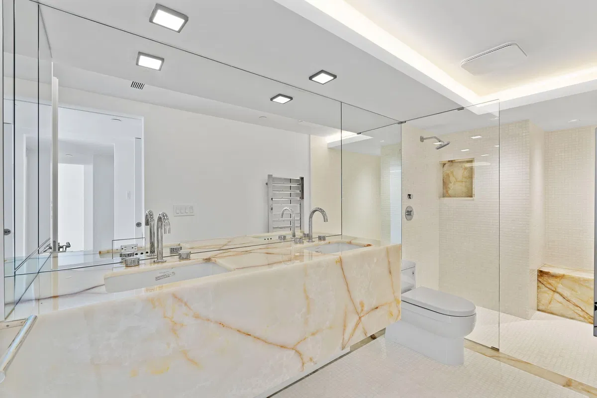 The Plaza of The Palm Beaches Unit Th3e photo 16