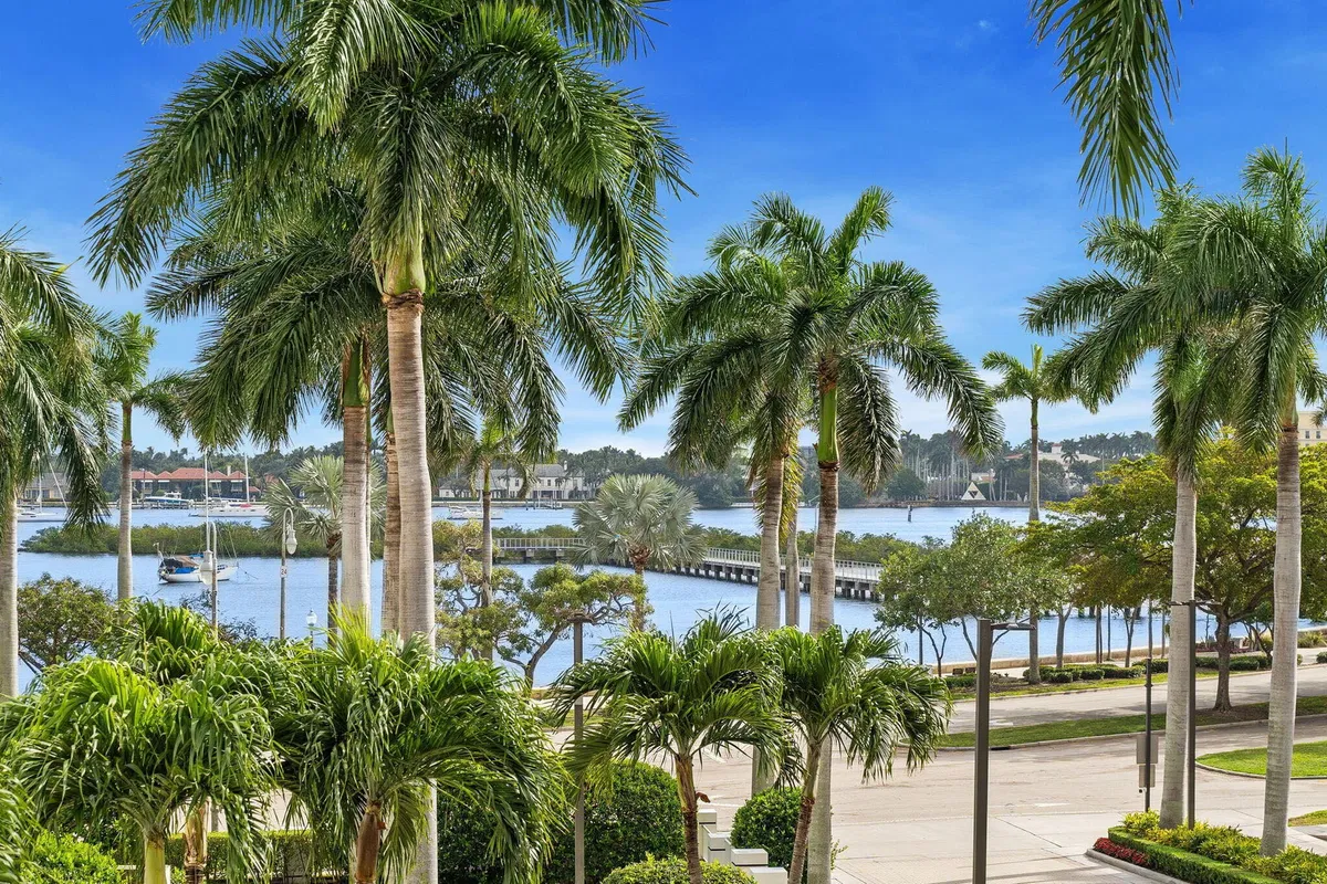 The Plaza of The Palm Beaches Unit Th3e photo 34