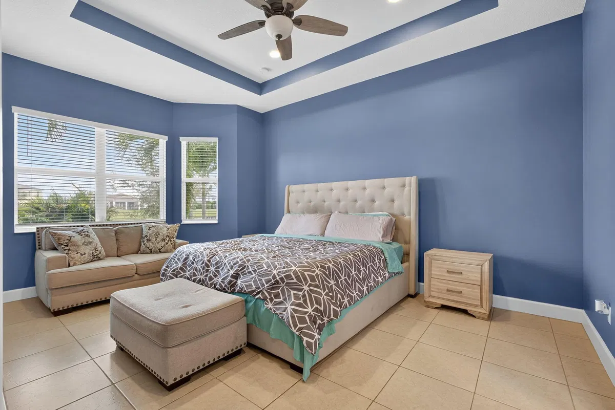 Residence photo 16