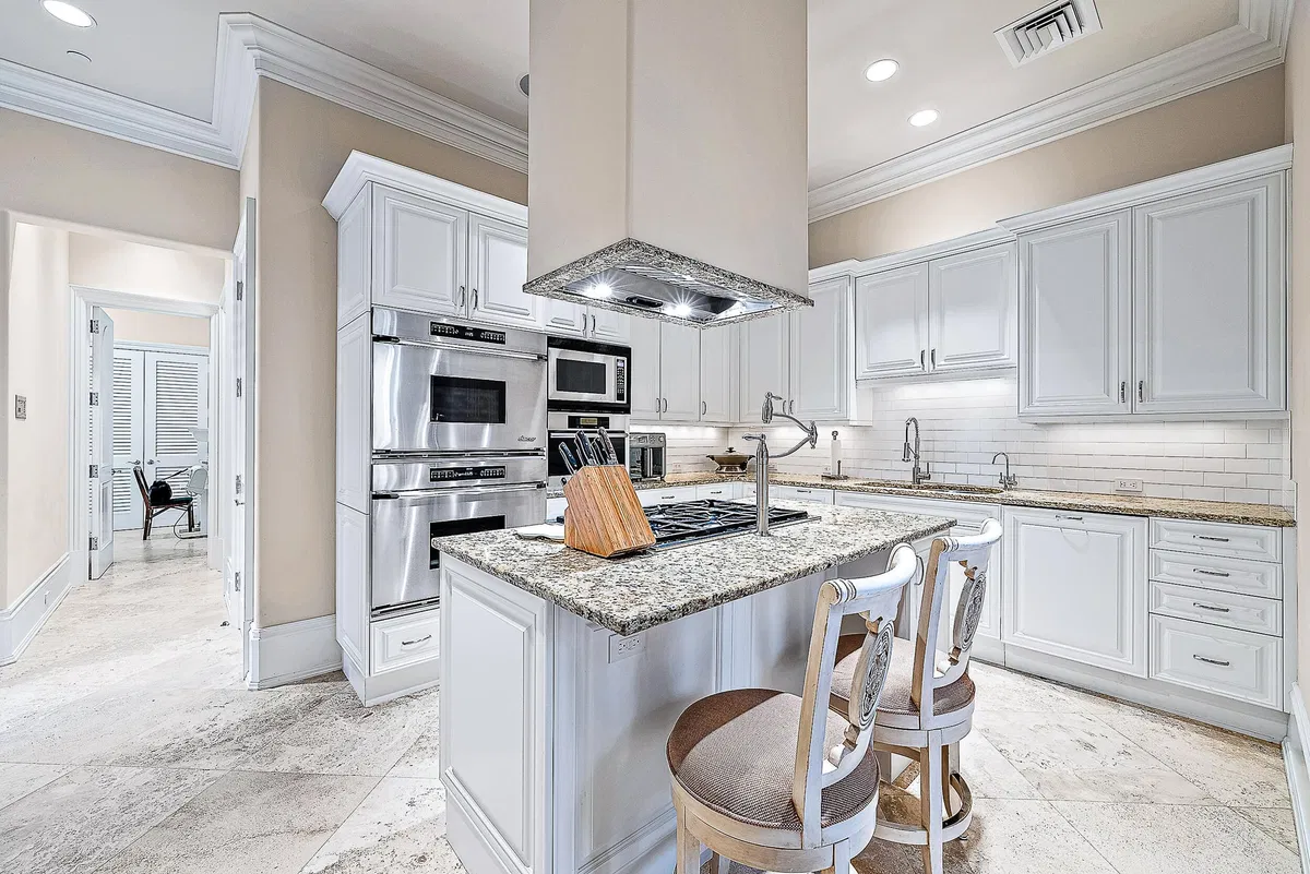 Admirals Cove Residence photo 22