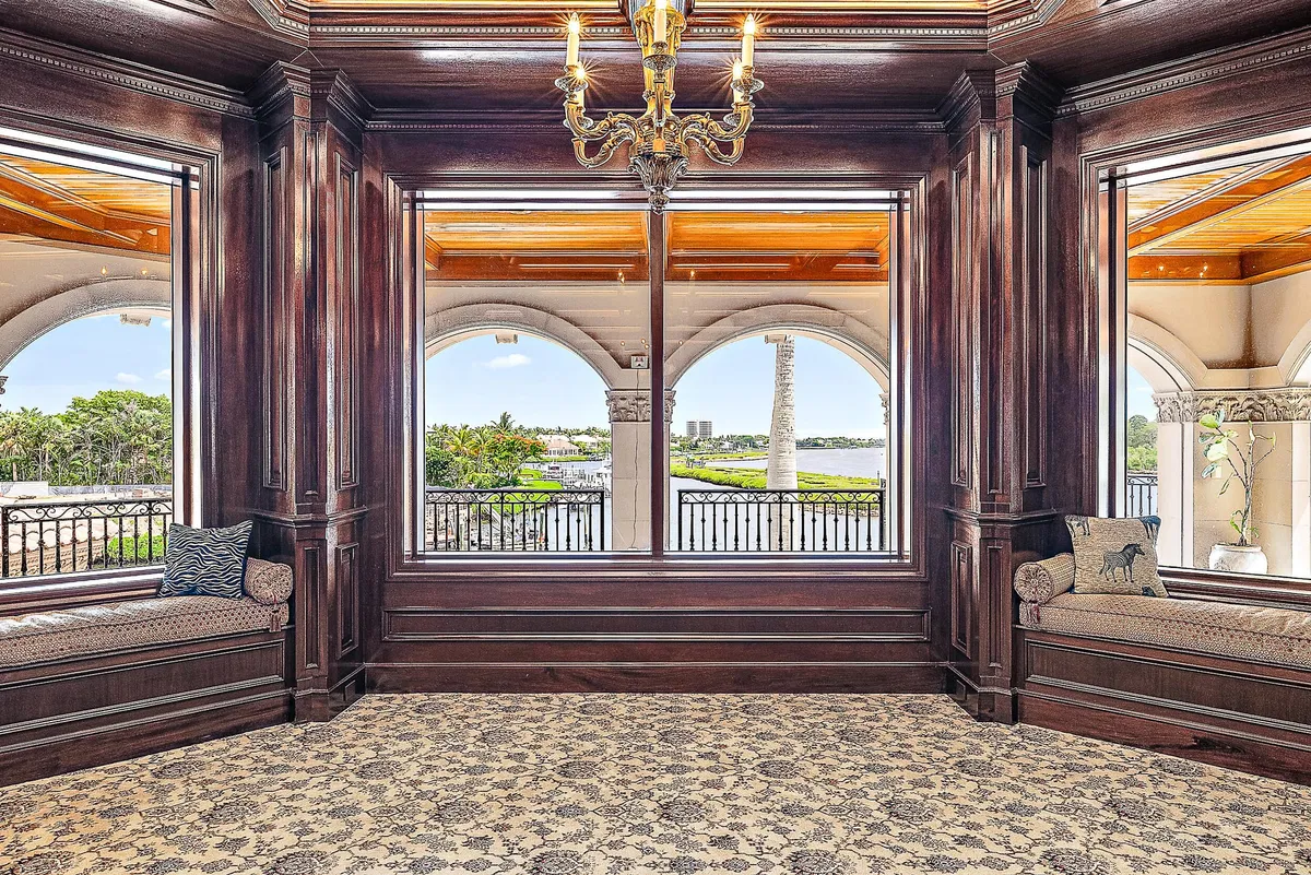Admirals Cove Residence photo 28