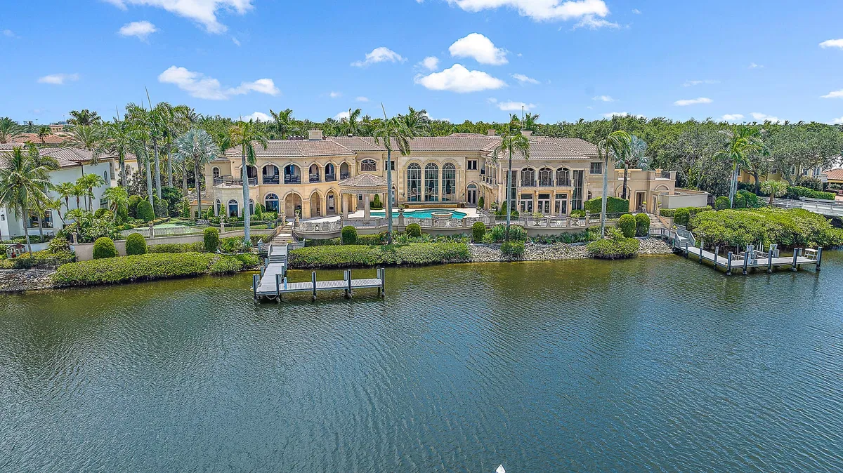 Admirals Cove Residence photo 46