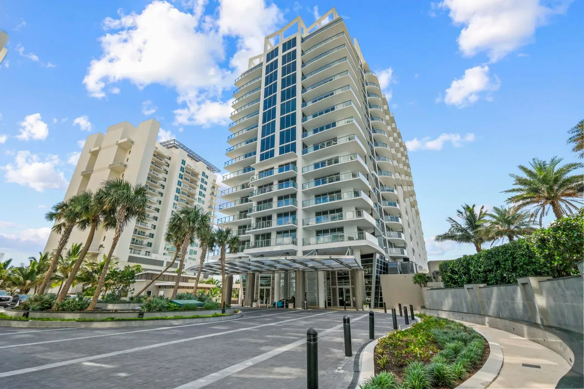 Amrit Ocean Resort & Residences Unit H1401 photo 46