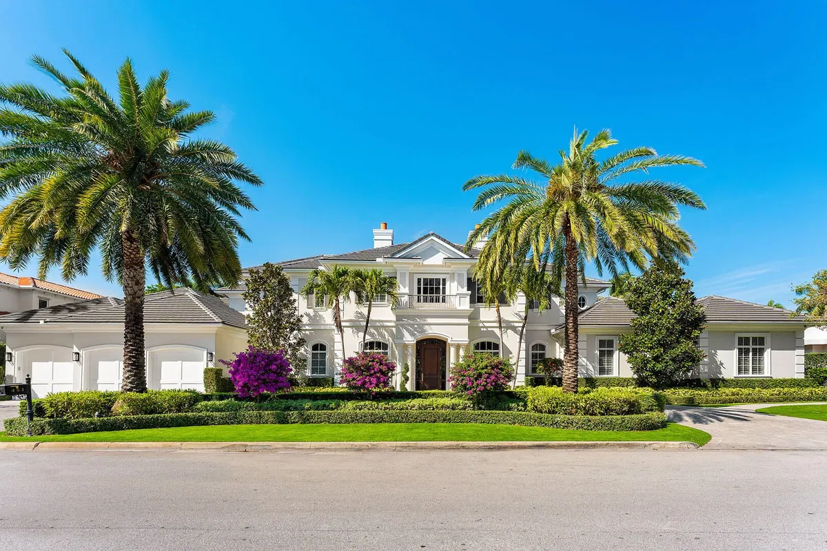 Royal Palm Yacht and Country Club Residence