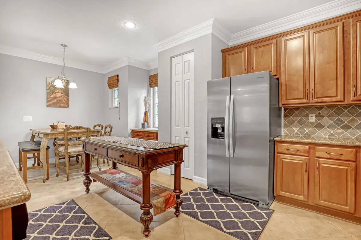 Canterbury Place Residence photo 7