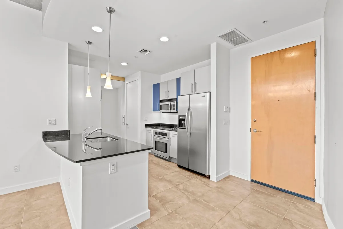 The Meridian Unit 201 photo 7