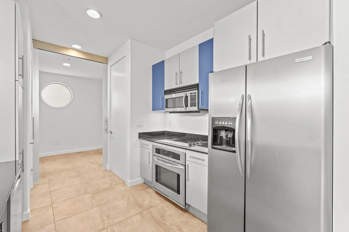 The Meridian Unit 201 photo 10