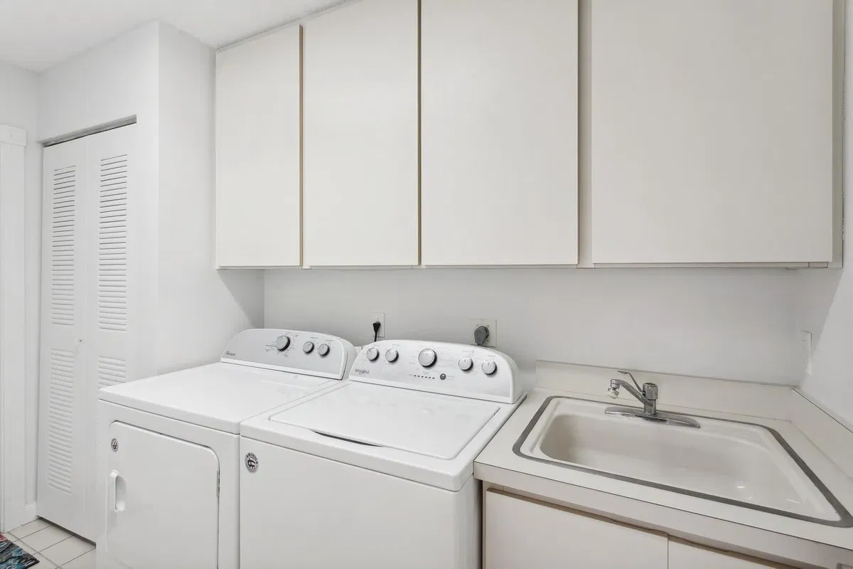 Residence photo 22
