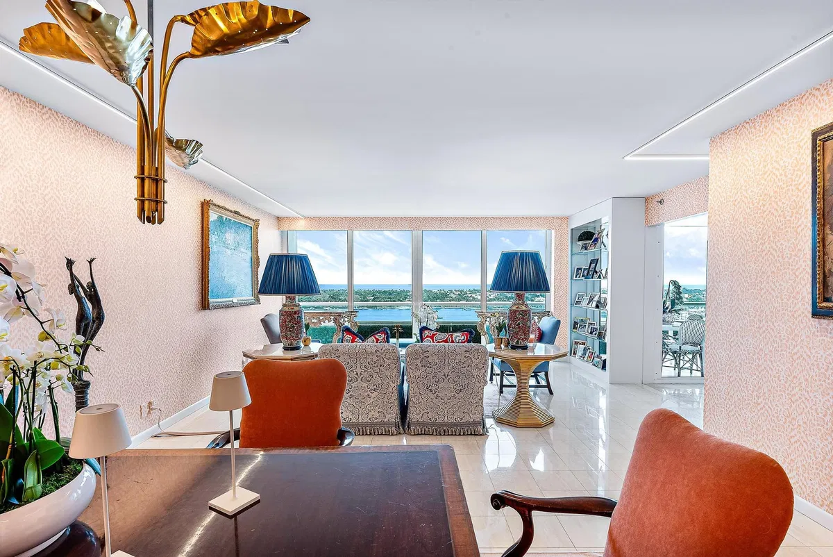 The Plaza of The Palm Beaches Unit 16b photo 4