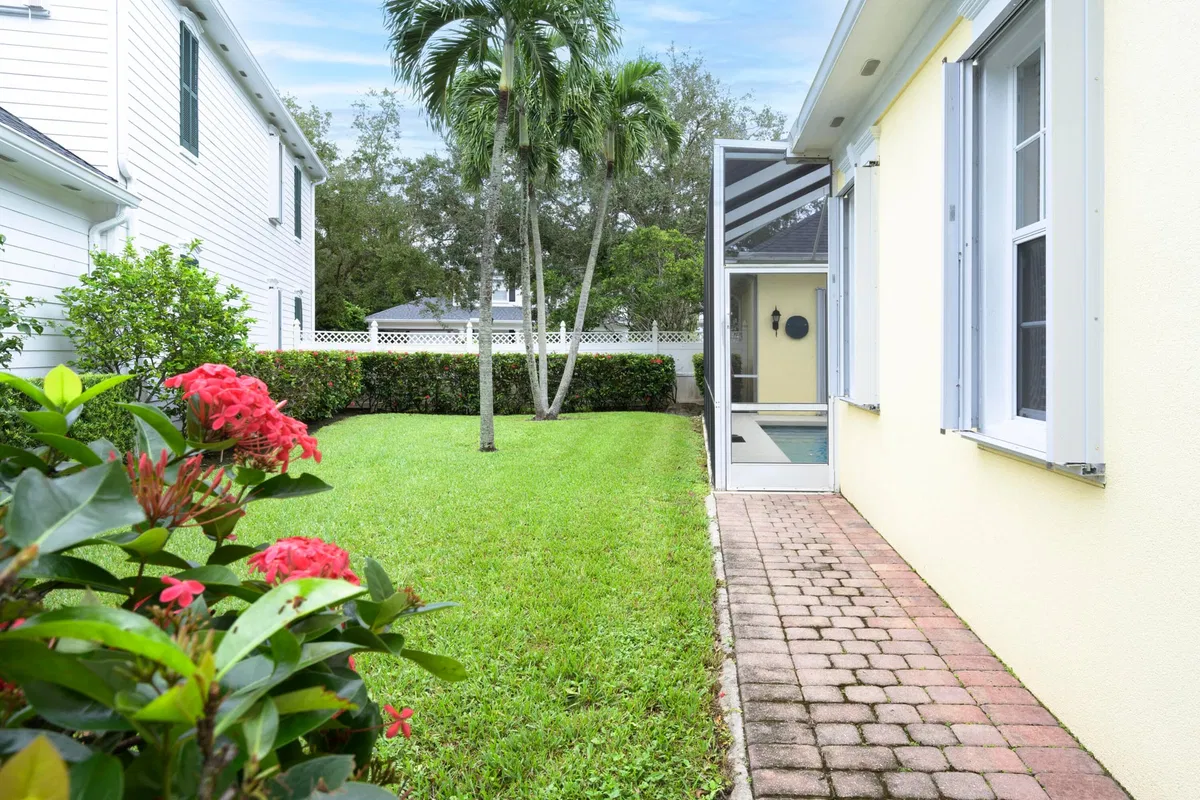 Island at Abacoa Residence photo 7