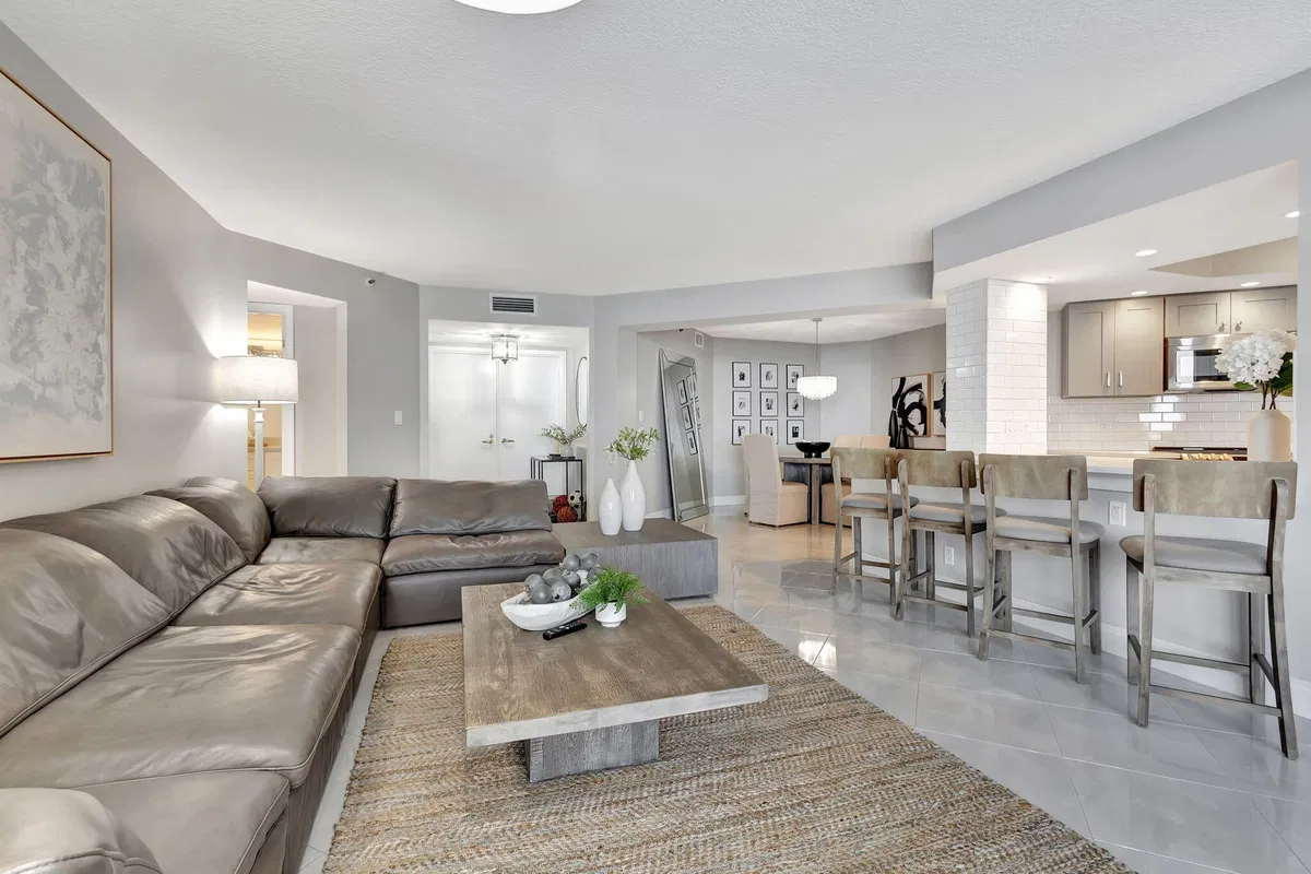 Corniche Singer Island Unit 903 photo 7