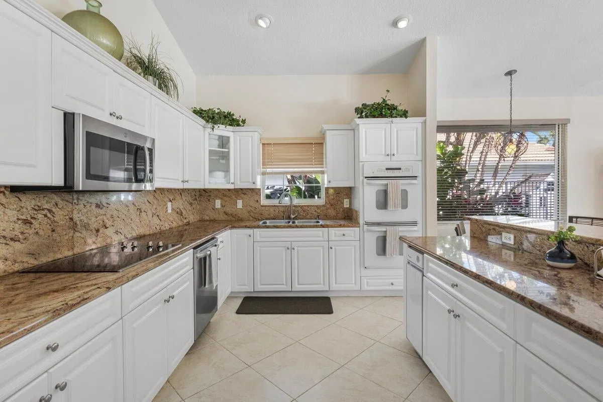 Colonnade Boca Raton Residence photo 13