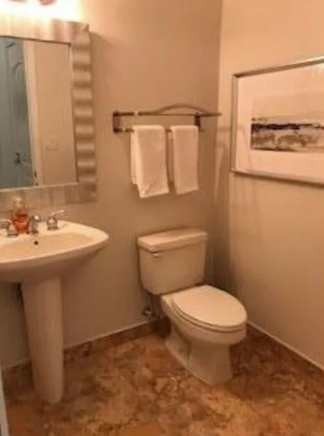 One City Plaza Unit 213 photo 4