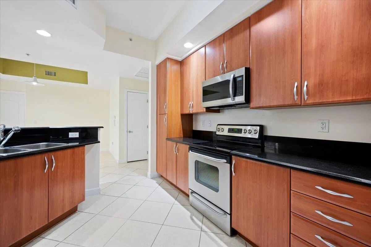 One City Plaza Unit 1115 photo 10