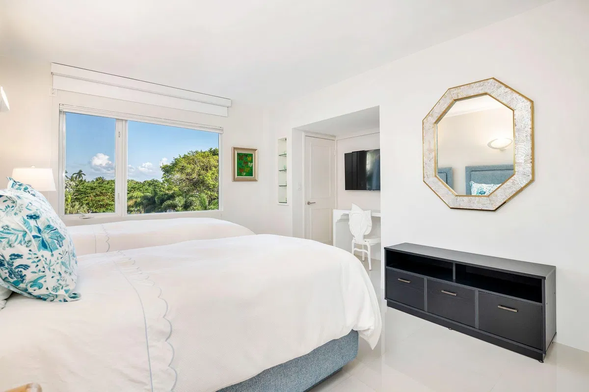 Palm Beach Towers, Palm Beach Unit 221b photo 7