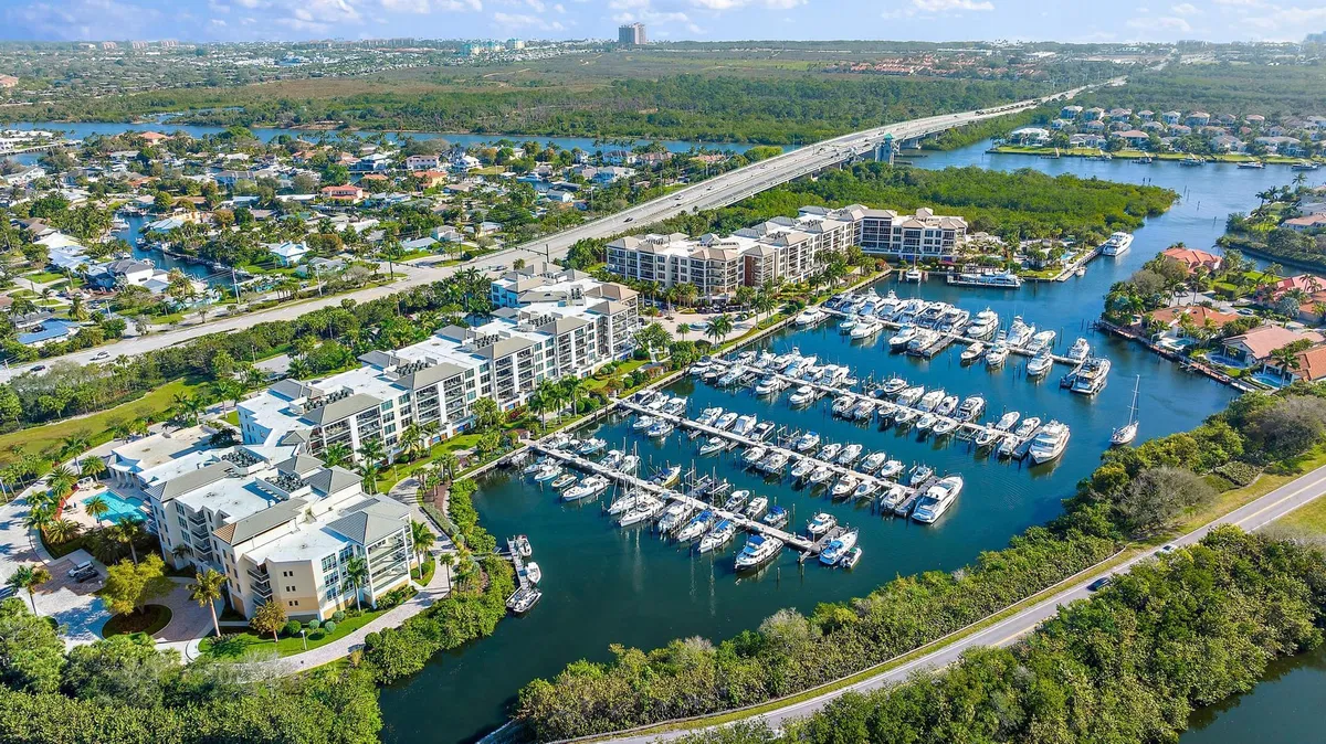 Azure Palm Beach Gardens Unit 206