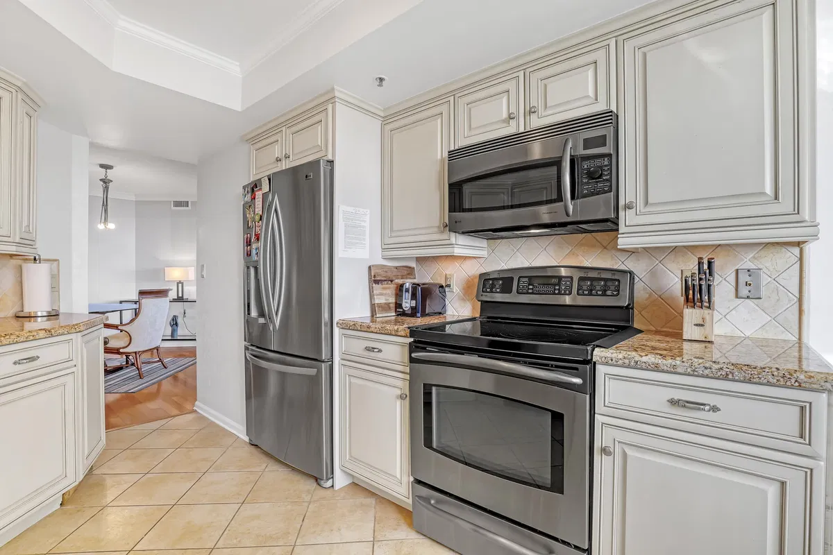 Corniche Singer Island Unit 702 photo 13