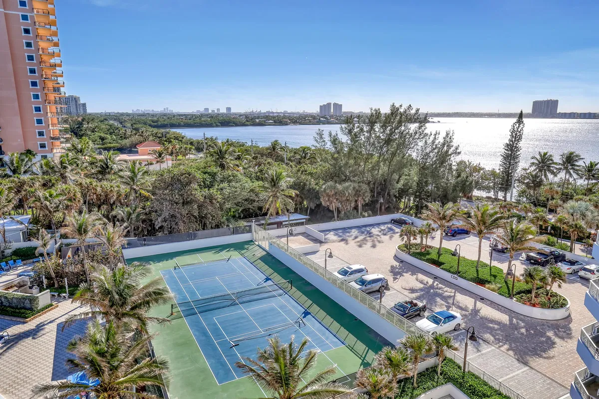 Corniche Singer Island Unit 702 photo 34