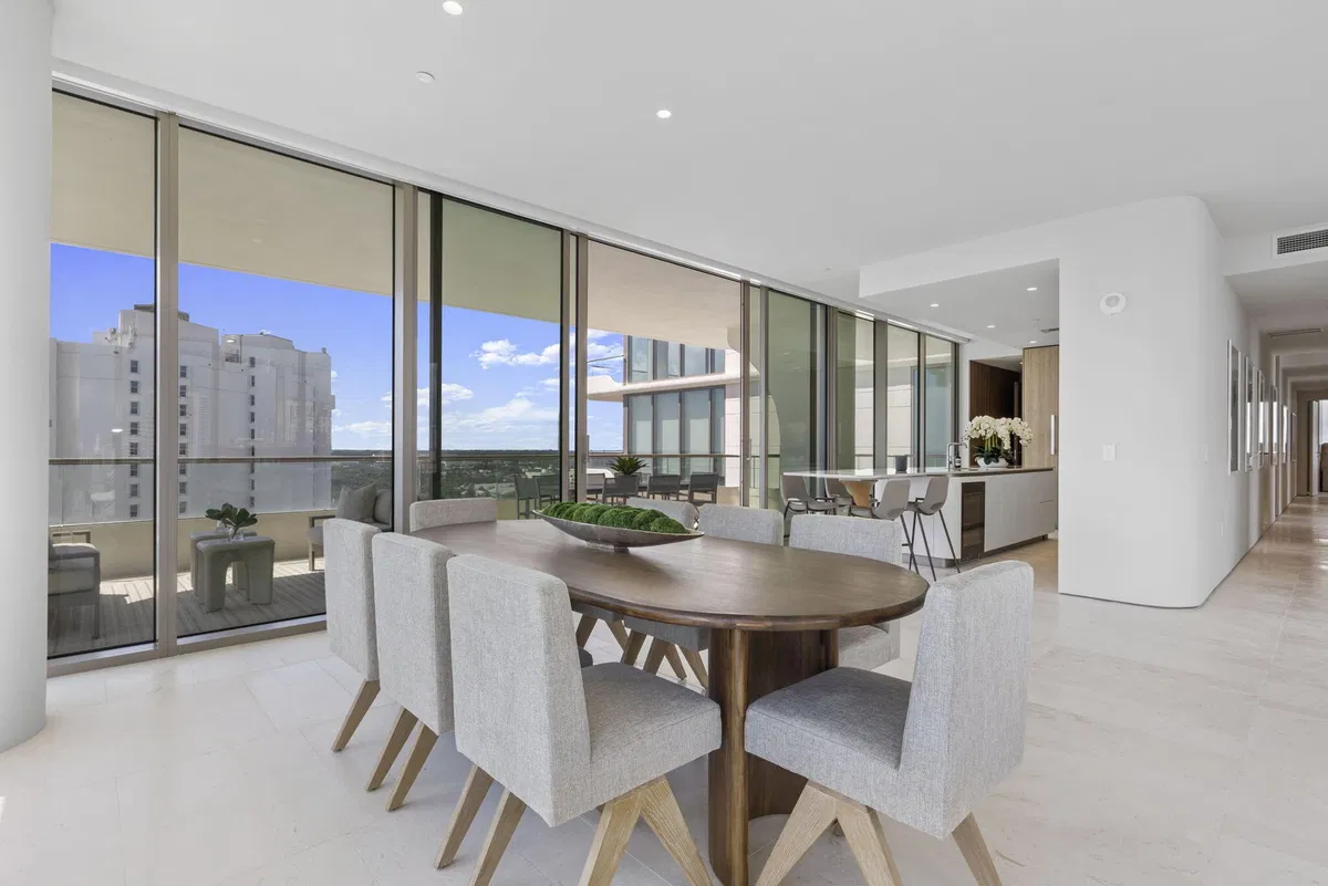 La Clara Palm Beach Unit 1104 photo 7