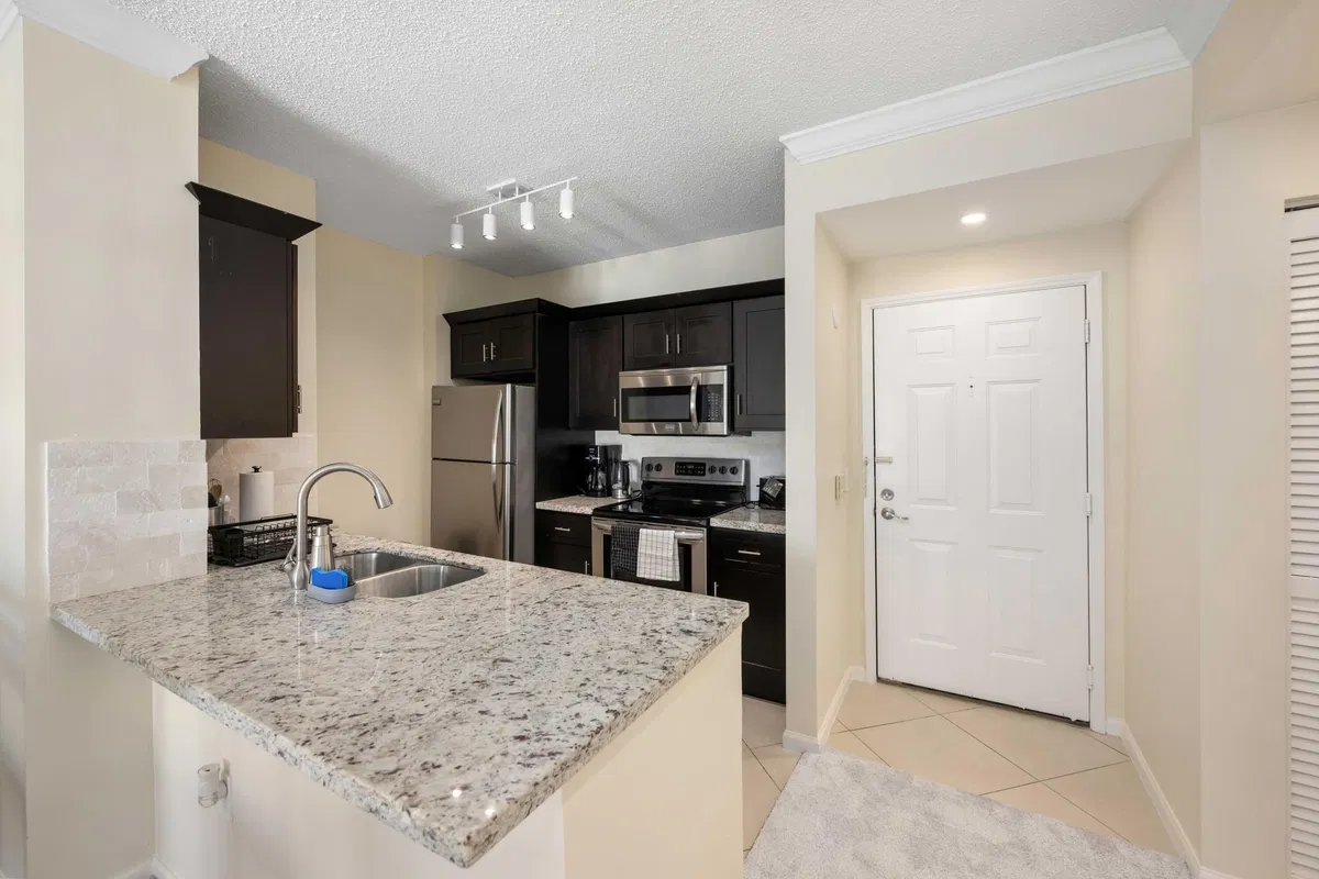 Courtyards in Cityplace Unit 529 photo 10