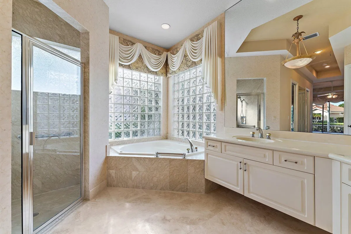PGA National Palm Beach Gardens Residence photo 49