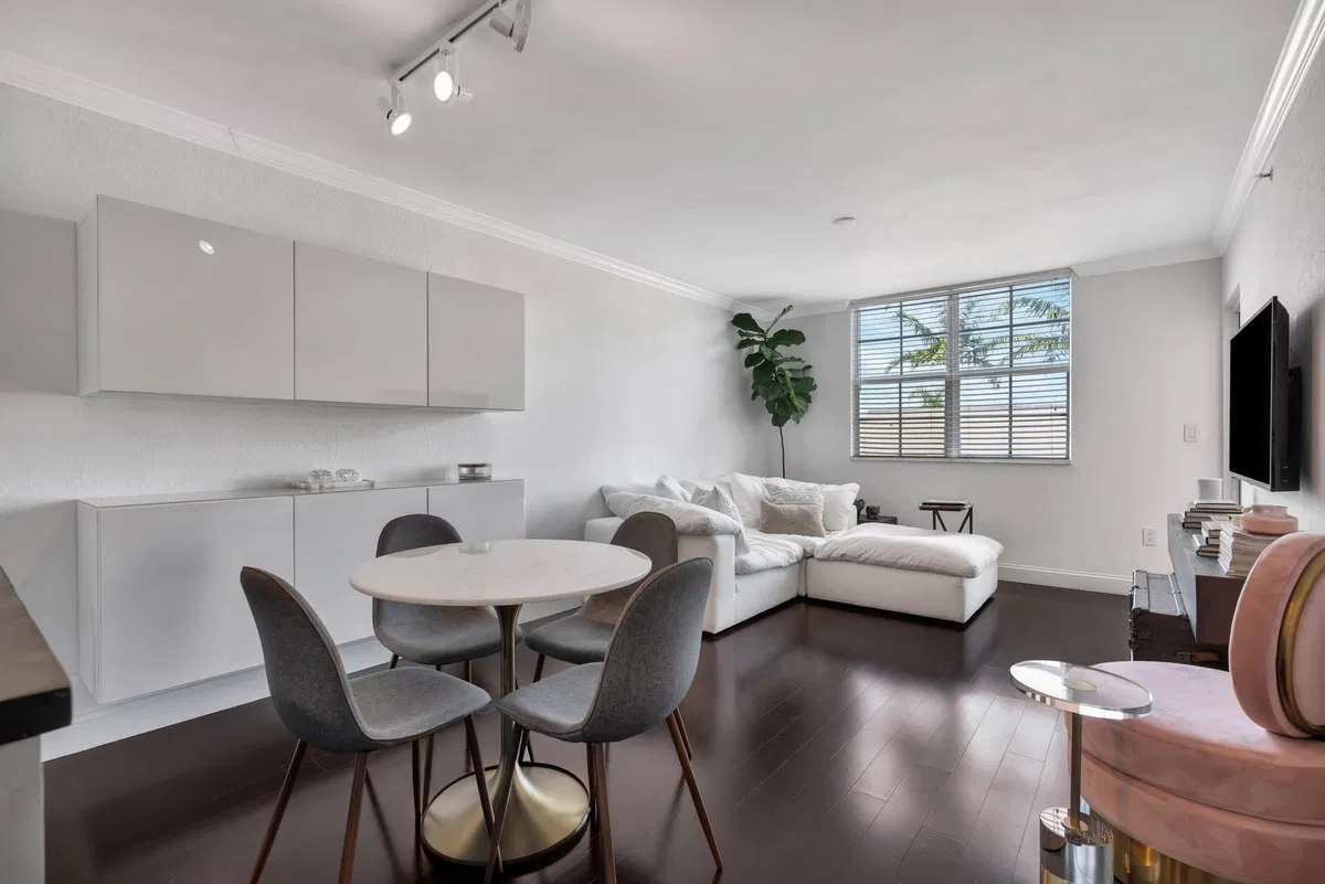 Flagler Pointe Unit 338 photo 10