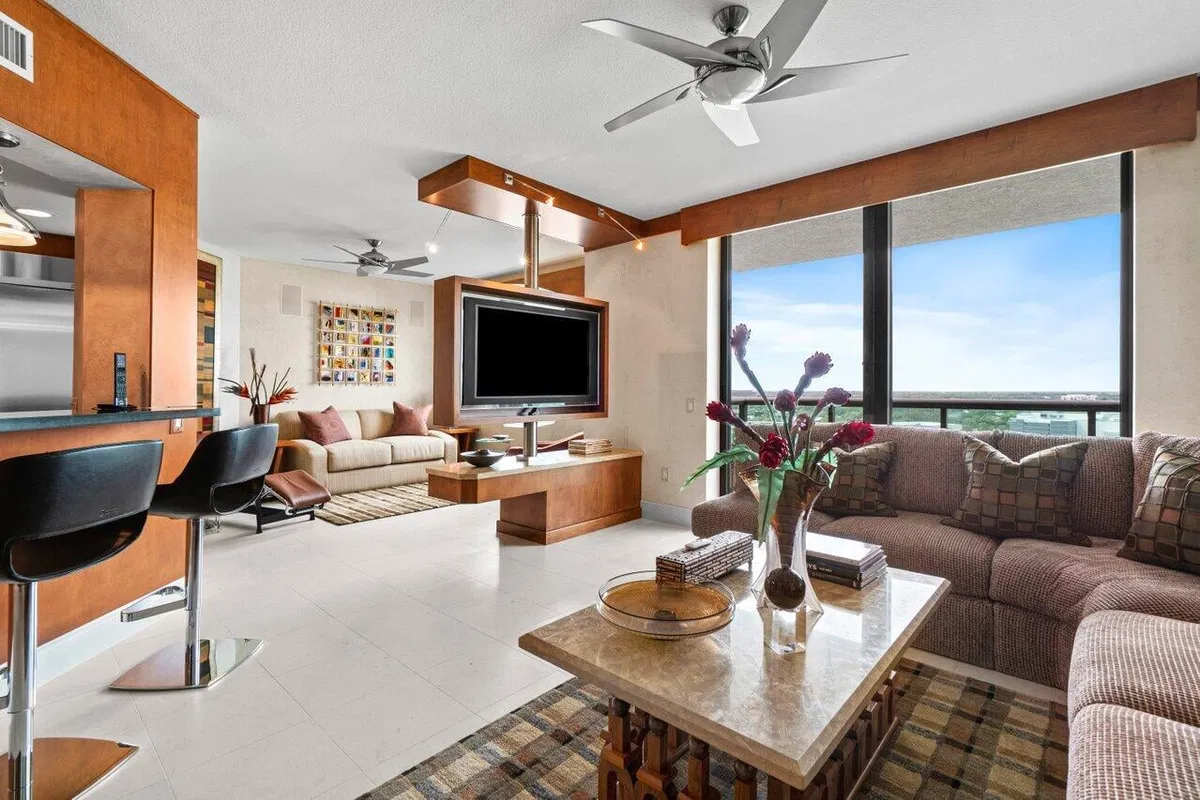 The Landmark Palm Beach Gardens Unit 1002c photo 4