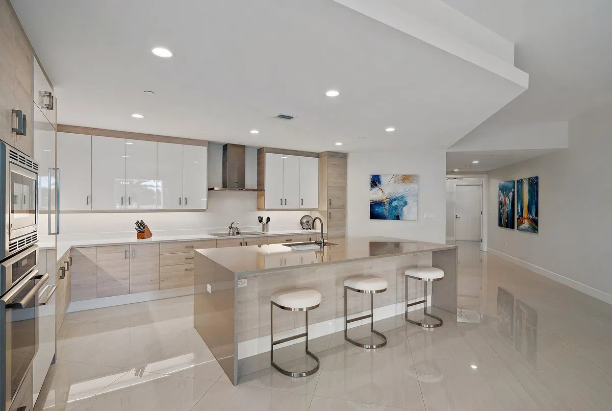 Azure Palm Beach Gardens Unit 203 photo 7