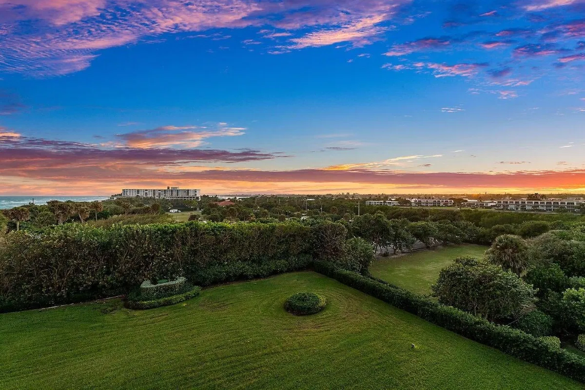 Sloan's Curve Palm Beach Unit 508s photo 46