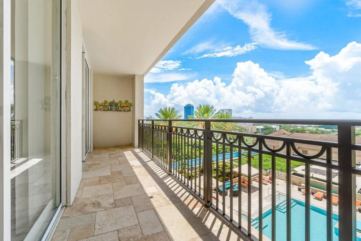 CityPlace South Tower Unit 1203 photo 4