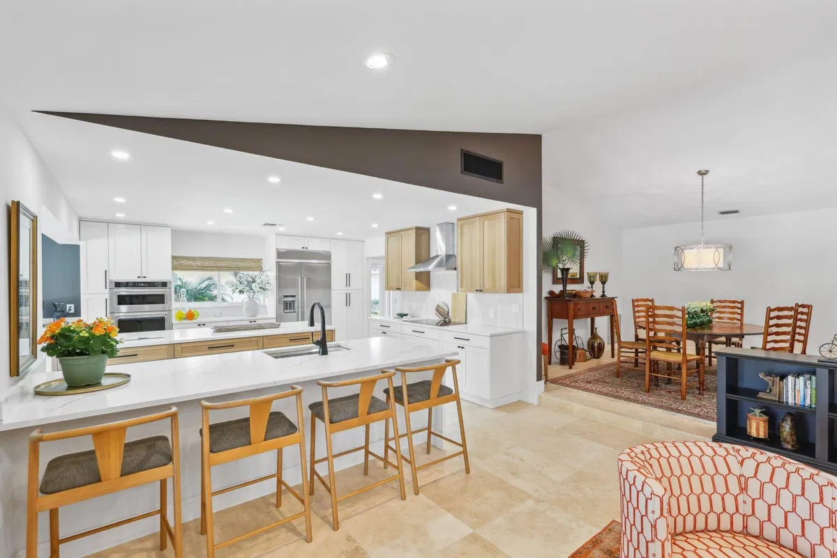 Boca Bath & Tennis Residence photo 13