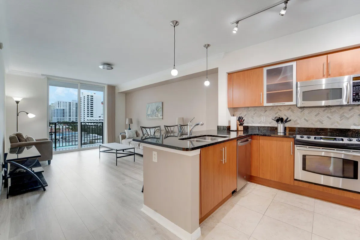 The Prado Unit 552 photo 10