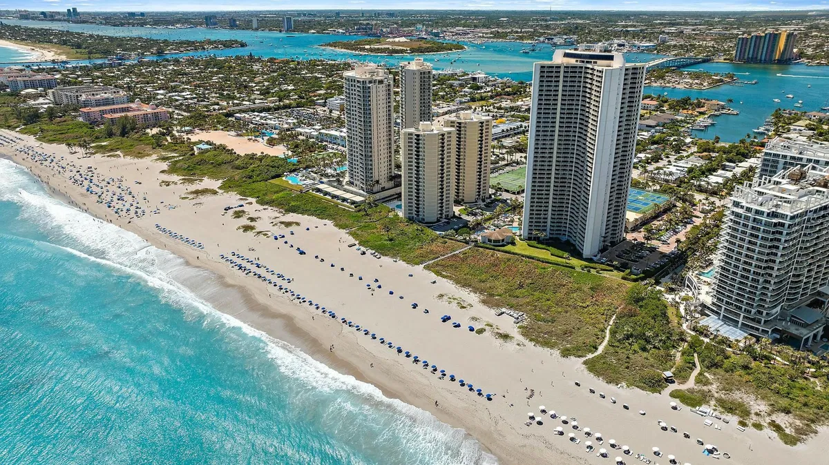 Tiara Singer Island Unit 19e photo 31