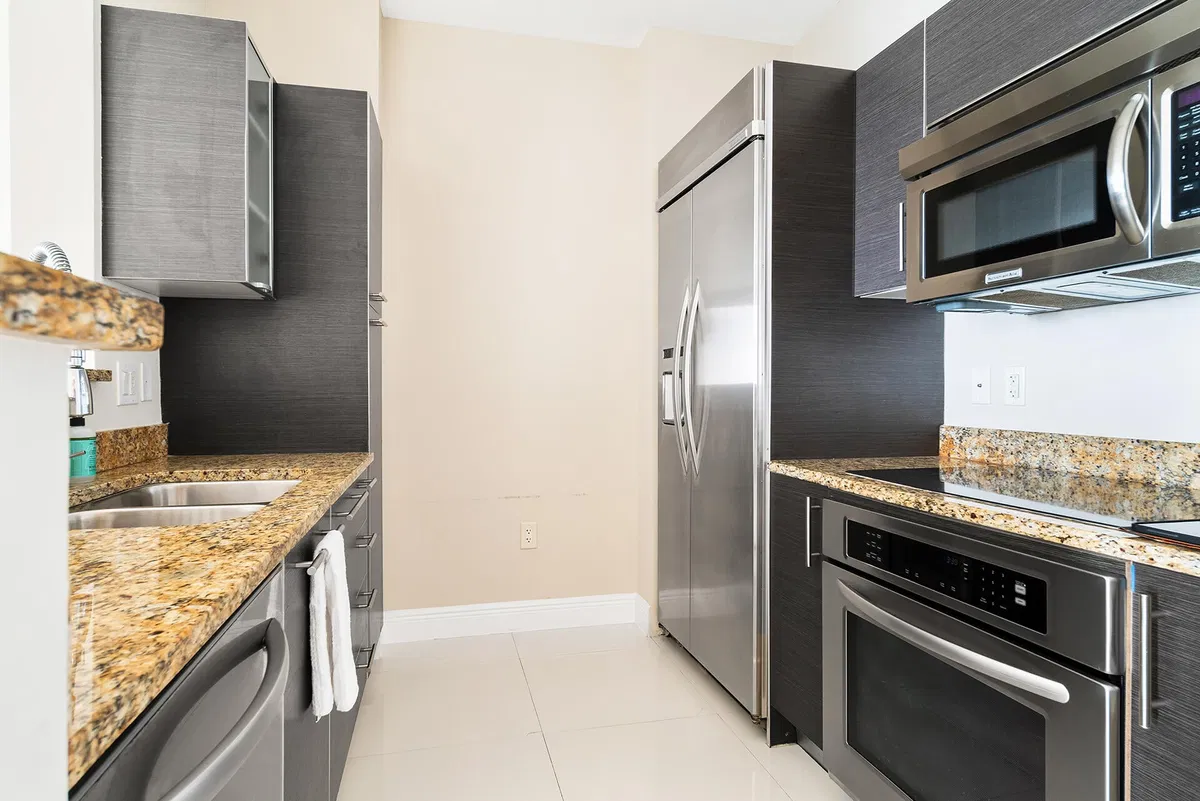 CityPlace South Tower Unit 1714 photo 10
