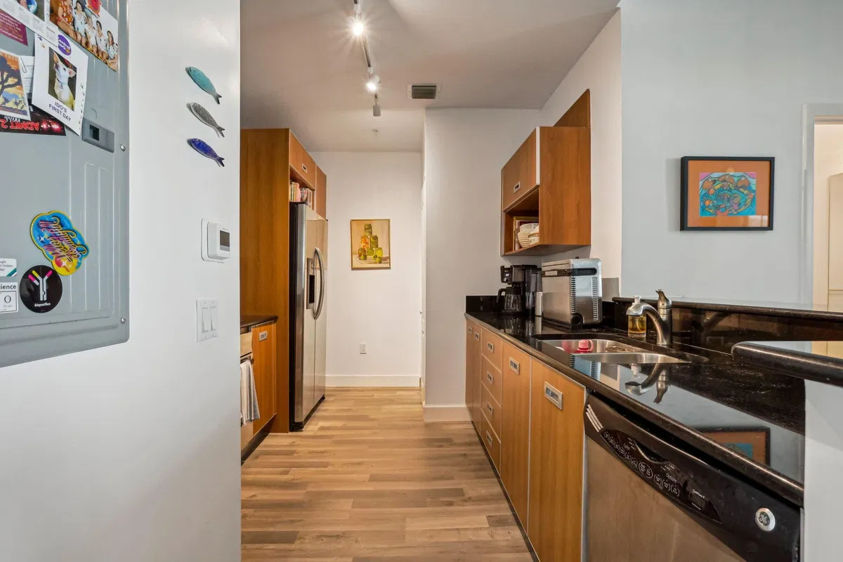 The Whitney Unit 322 photo 10