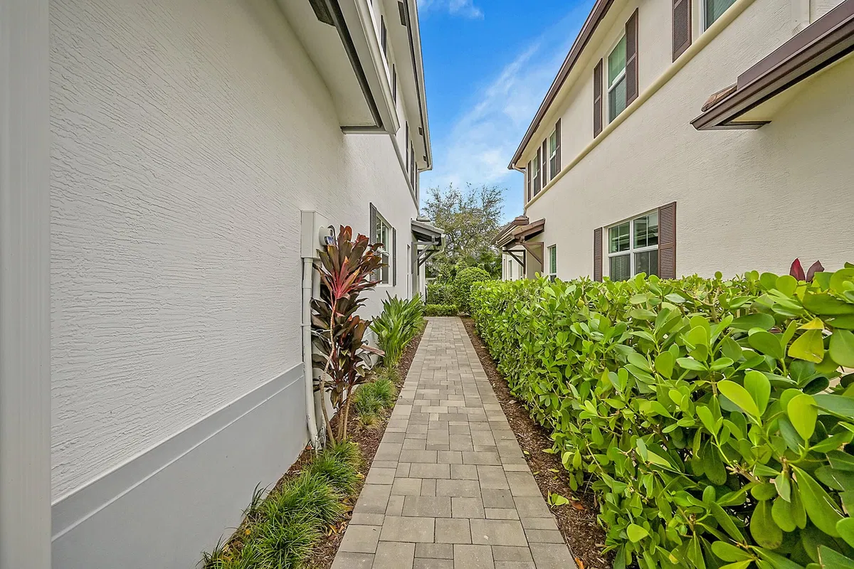 Residences at Midtown Palm Beach Gardens Residence photo 4