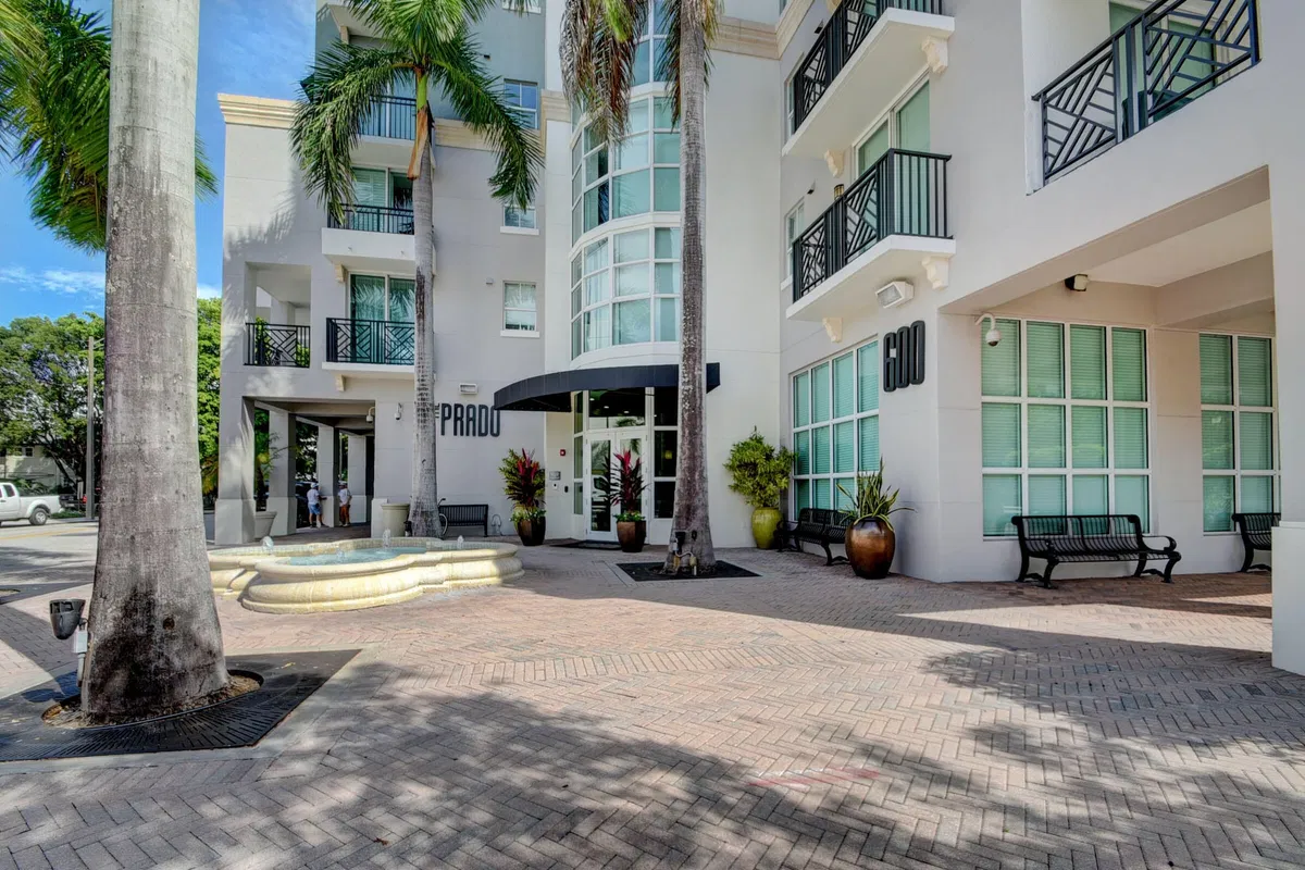 The Prado Unit 852 photo 28