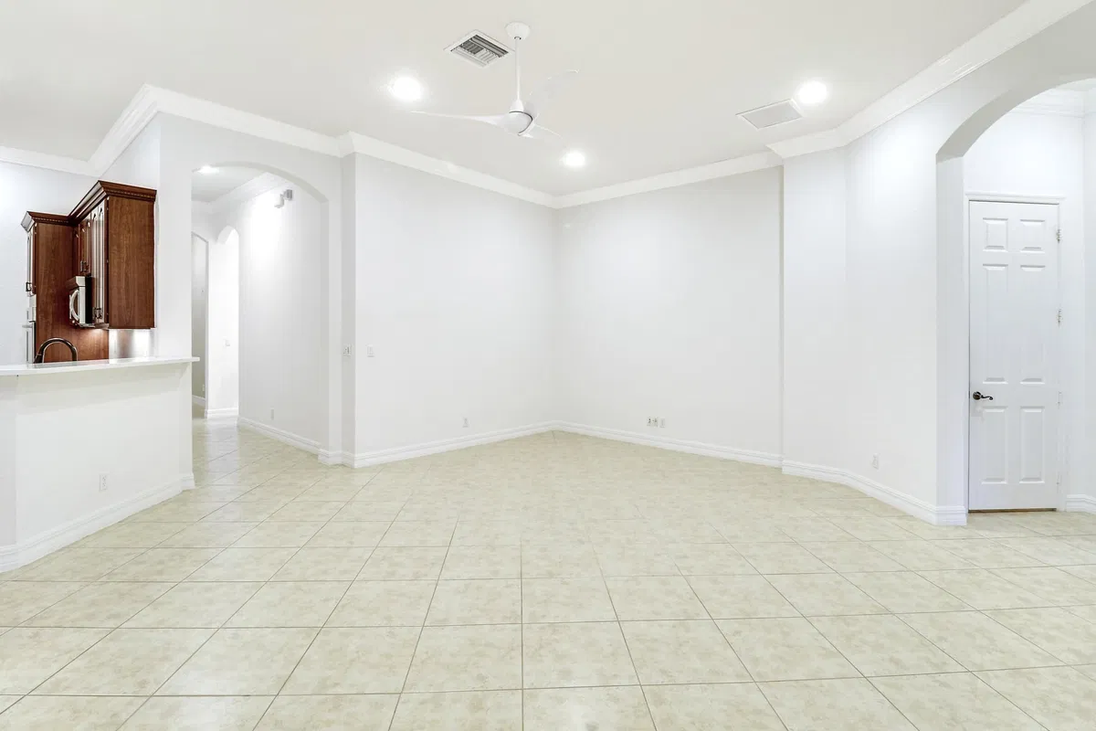Canterbury Place Residence photo 28