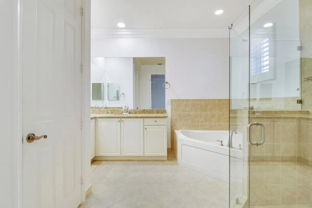 Canterbury Place Residence photo 34