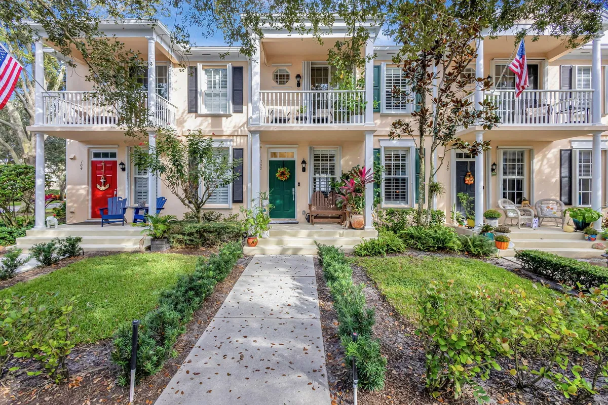 Charleston Court at Abacoa Residence