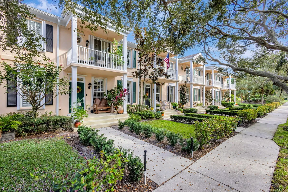 Charleston Court at Abacoa Residence photo 4
